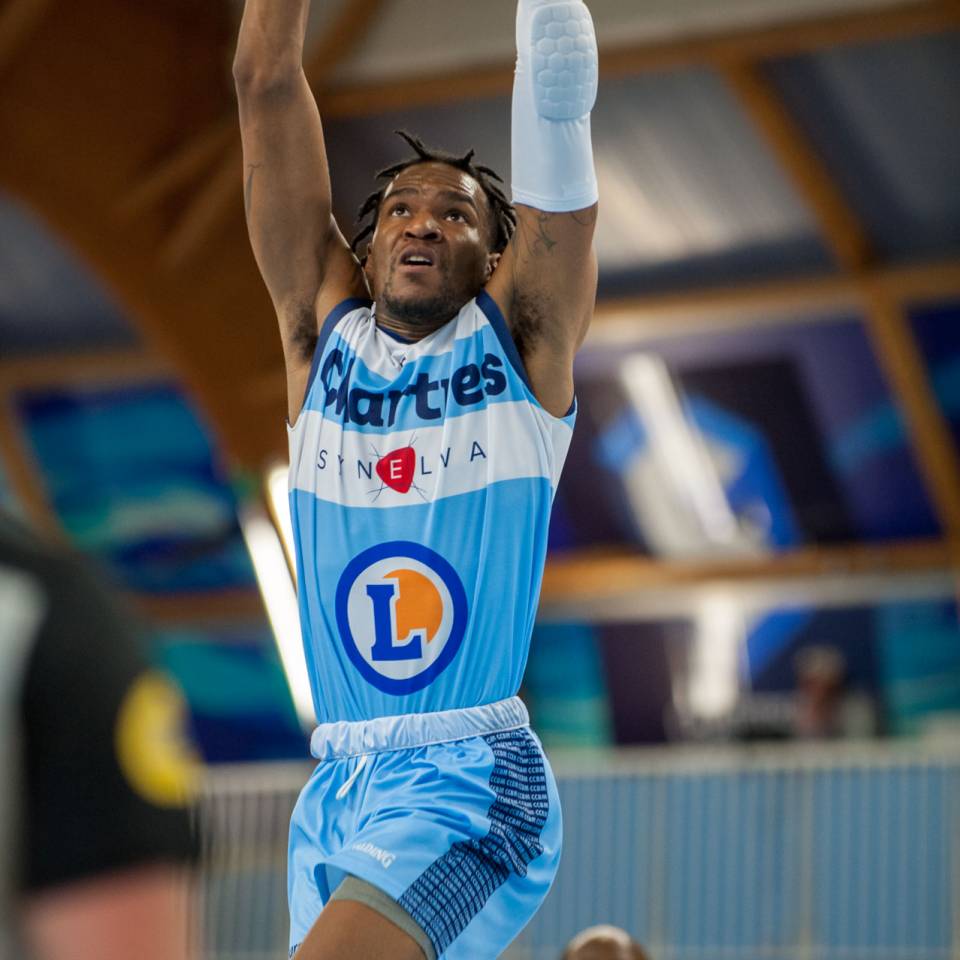 Victoire contre le SOMB ! 