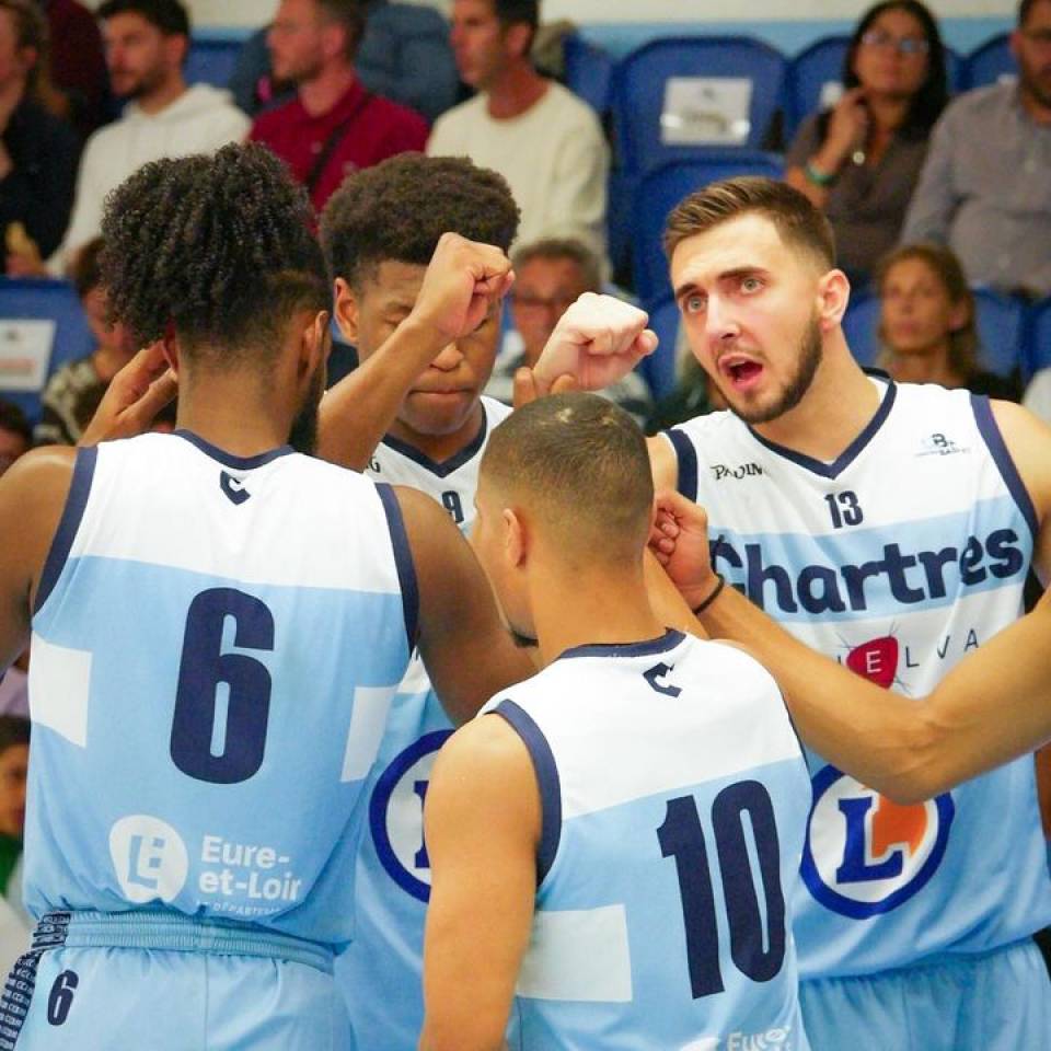 🏀 Veille de match

Est-ce que tout le monde a réservé sa place pour le match de demain soir face à Rennes ? 

Il est encore temps ici 👉 https://bit.ly/44V1Zdw ! 

 ‼️ Un petit rappel des règles pour demain soir :

➖ Ouverture des portes à 19h
➖ Parking grand public à l'hippodrome 
➖ Buvette ouverte possibilité de payer par carte bleue !

On vous attend nombreux pour cette 4ème journée !

La #teamccbm a besoin de vous !

📷 Chartres Objectif 

#basketnm1 #nm1 #basketball #basketchartres #passionbasket #chartres #eureetloir