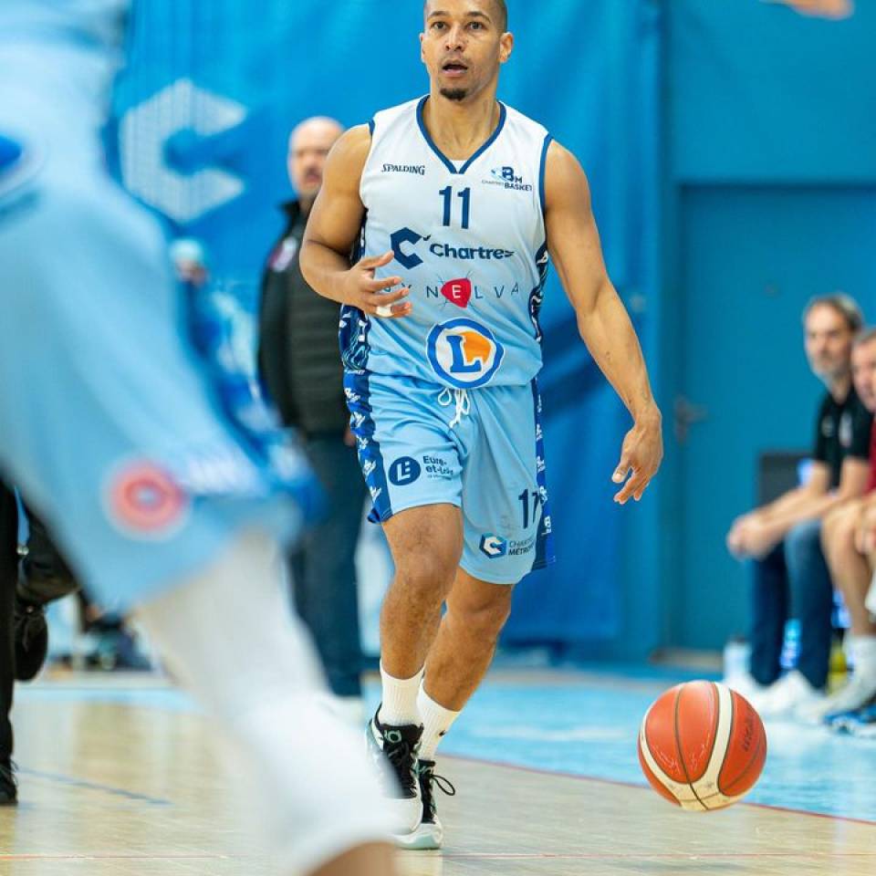 📷 Les photos de la J08 face à  Vendée Challans Basket !

Prochain RDV vendredi soir à la halle face à @poissy_basket 💪

📷 @stqrt__                                     #nm1 #basket #teamccbm🔵⚪ #chartres