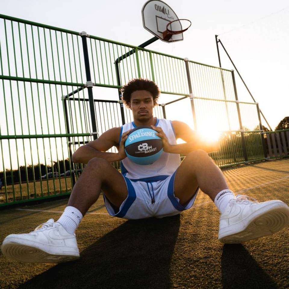 🎉 Aujourd'hui, on prend le temps de souhaiter un Joyeux anniversaire à Baptiste !

💙 Envoyez-lui des mots d’amour en commentaire 😂

#basketball #basketchartres #chartressport #basketballplayer #love #happybirthday