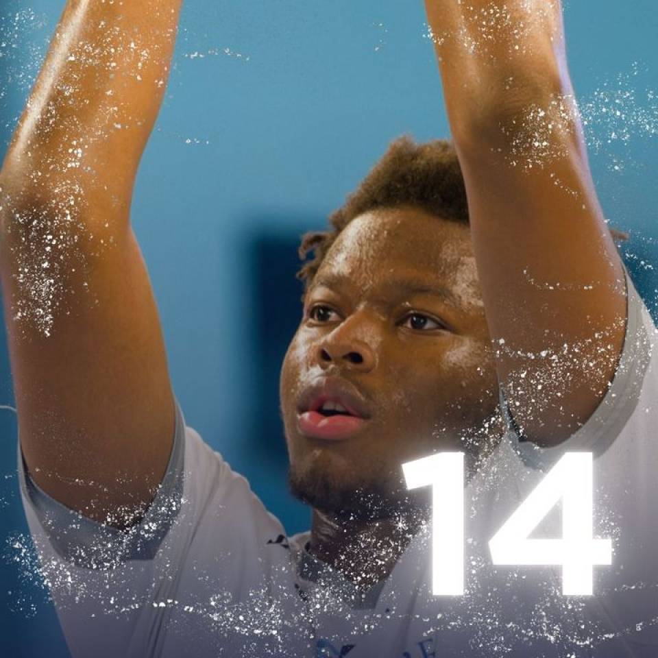 🎄 1 jour 1 portrait de la #teamccbm🔵⚪️ 

Bougerai Sangaré

📷 @stqrt__

#baskekmasculin #ffbb #nm1 #basketball #chartres #chartressports #smile