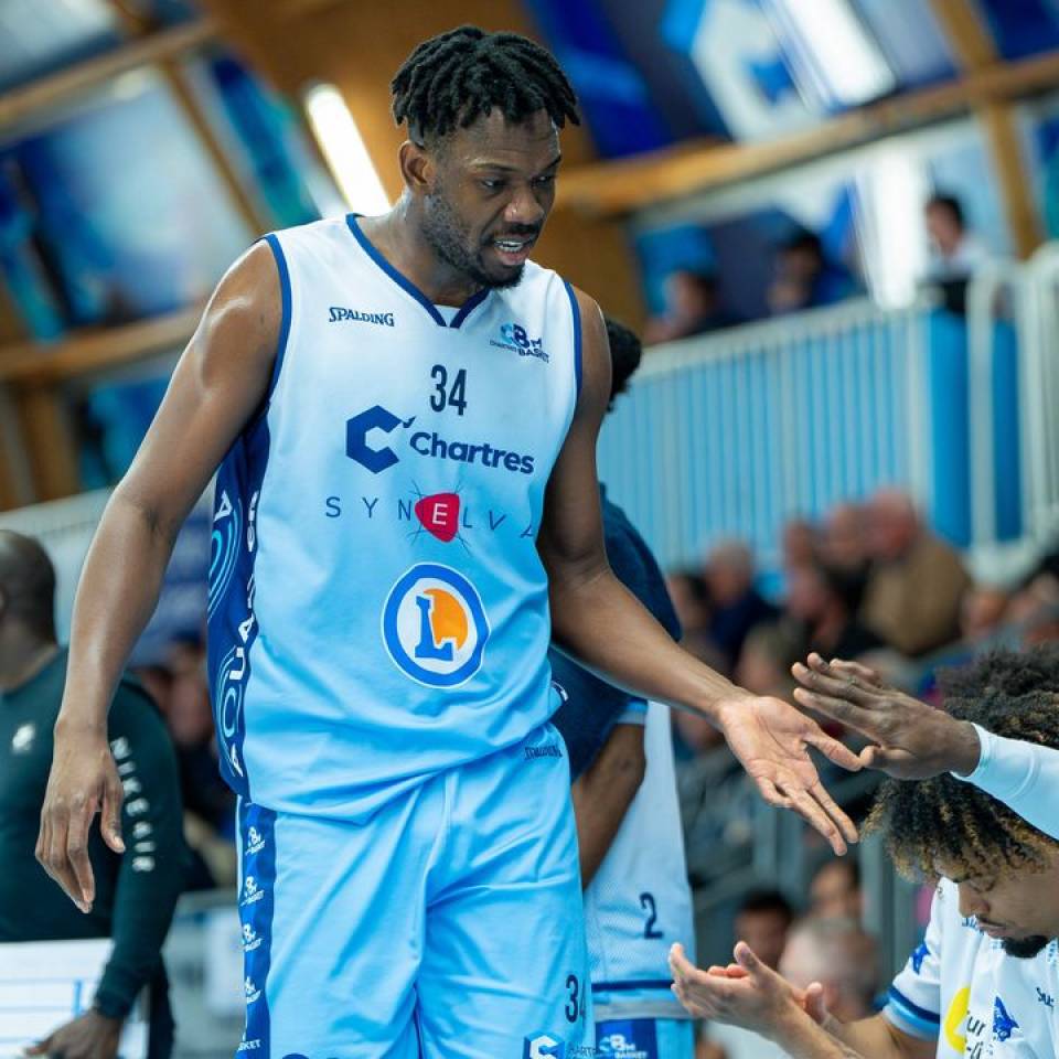 🥳 On souhaite un joyeux anniversaire à @angelokouame34 ! Que la victoire soit au RDV ce soir !

Vos messages en commentaires !

#teamccbm⚪️🔵