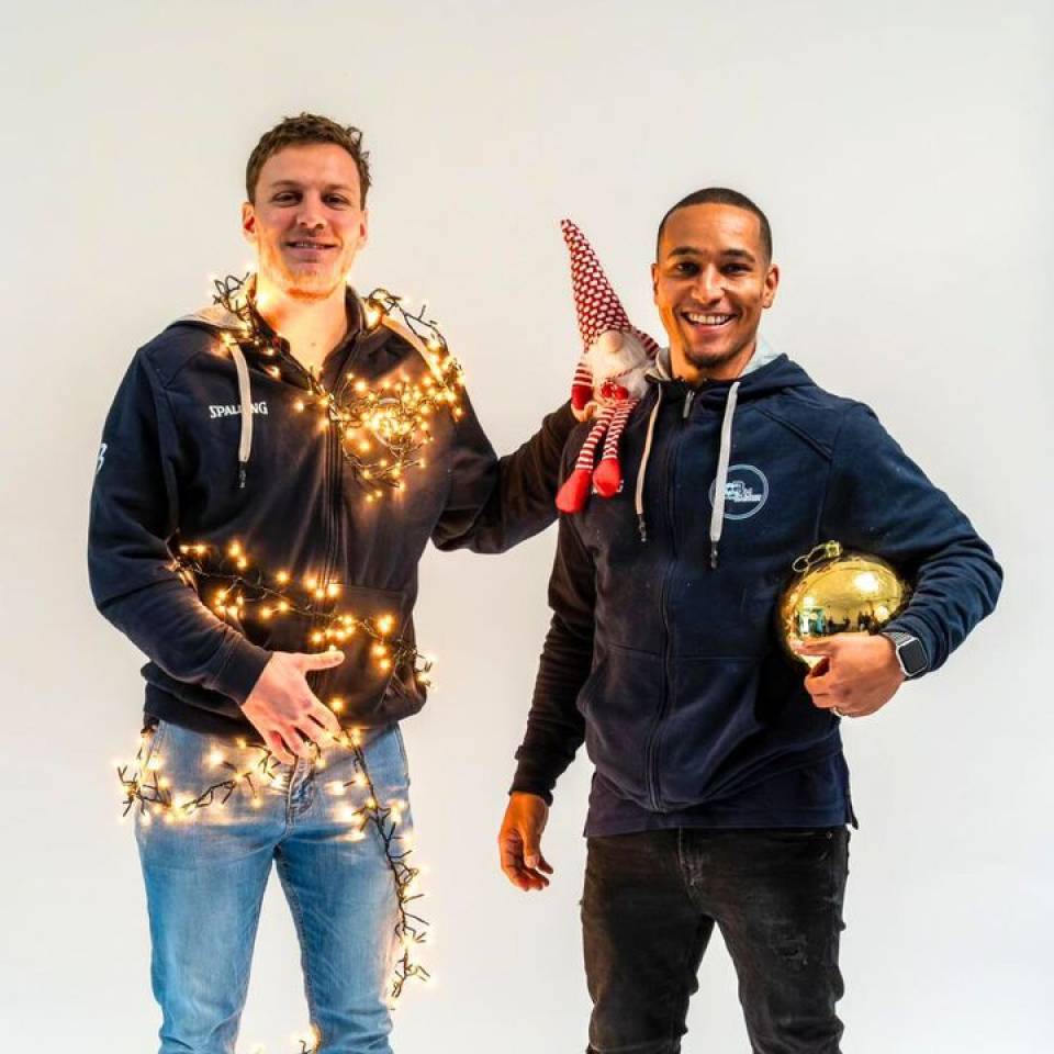 🎄 Joyeuses Fêtes à toutes et à tous !

👉 RDV en 2024 🥳

#TeamCCBM🔵⚪️