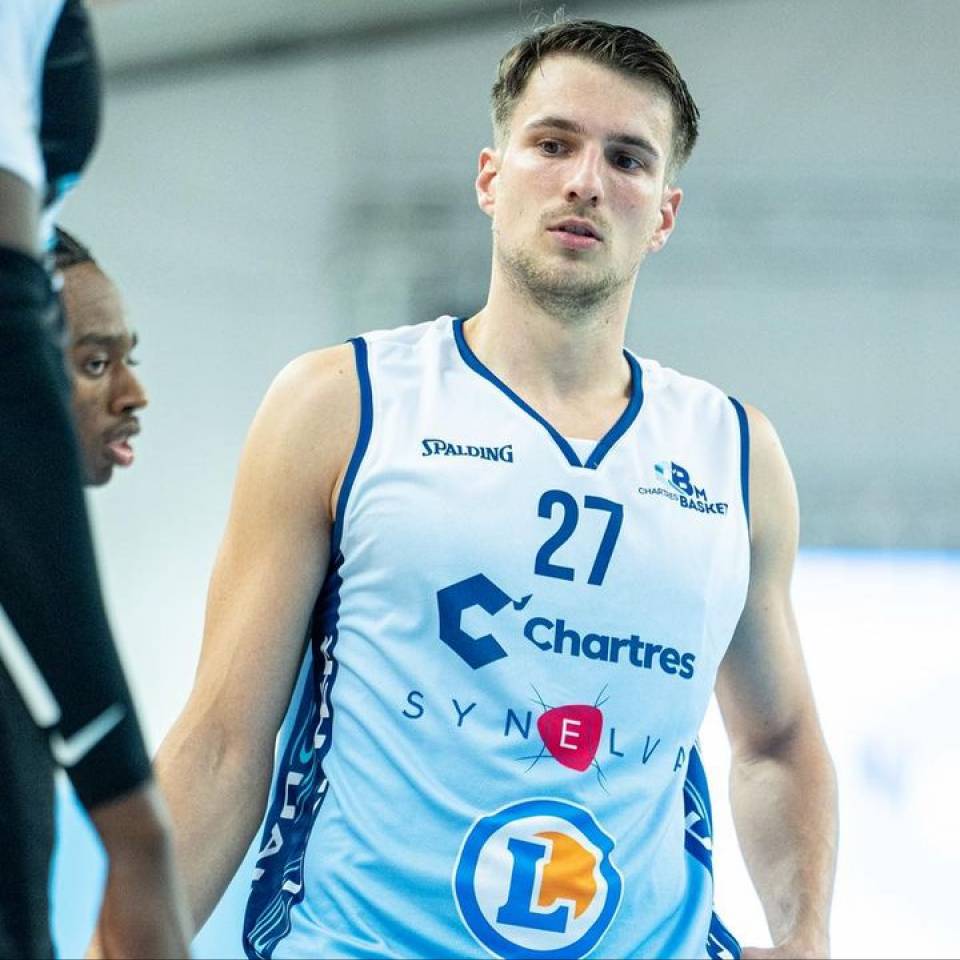 👉 J-2 avant notre retour à la Halle !

⛹🏻‍♂️ @rd.jeremy_

📷 @stqrt__